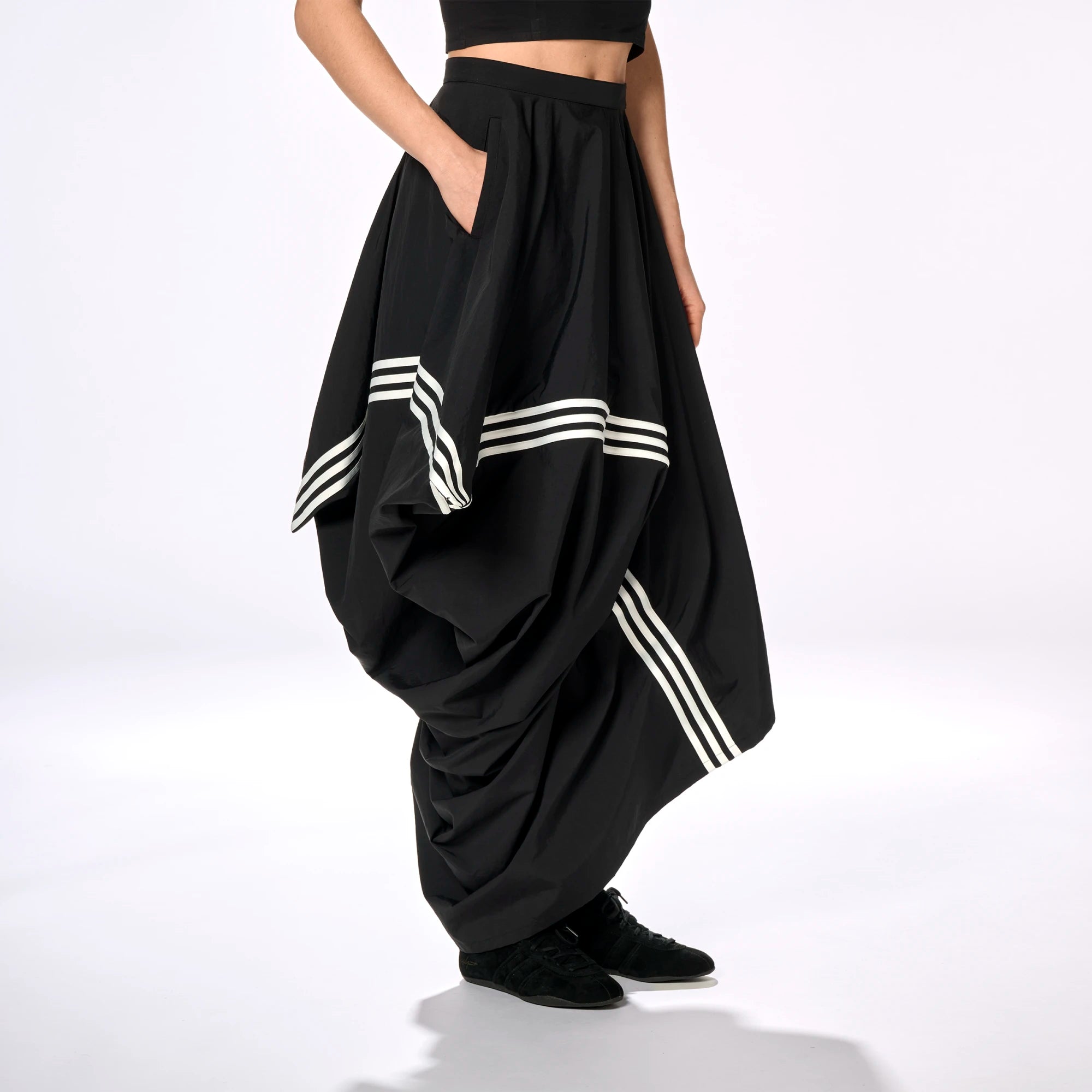 スカート Y-3 FW25 'W wire skirt' midi skirt (JV6782 BLACK) Y-3 Wire Skirt JV6782 – reVOLVER Ibiza