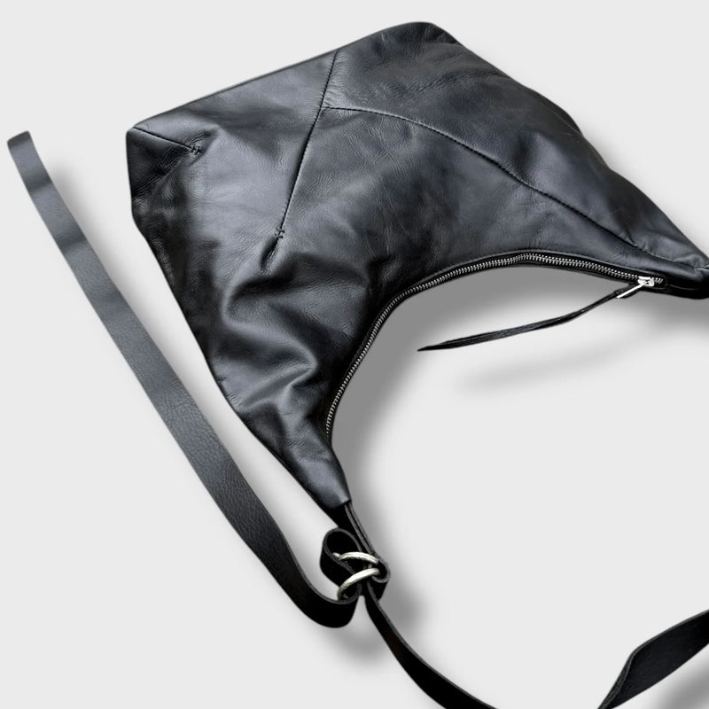 Werkschwarz 42-P Shoulder Bag