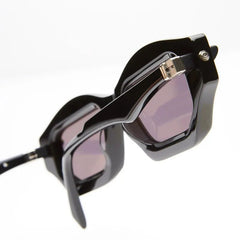 Q6 BLACK SHINY