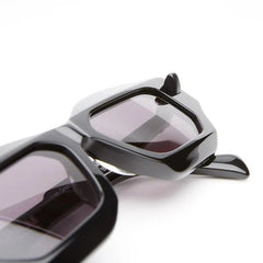 Q6 BLACK SHINY